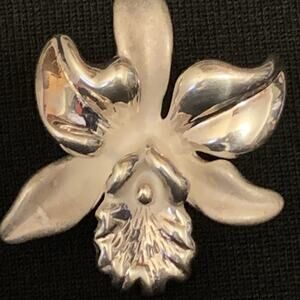 Elegant Silver Orchid Necklace